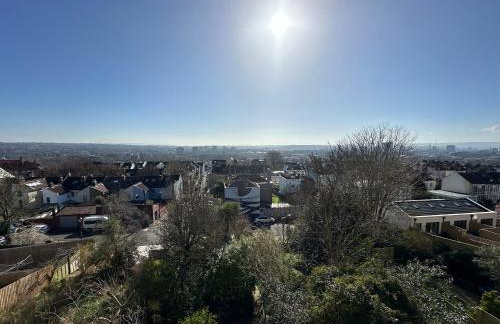 Penthouse Apartment with Impressive Views Sleeps 2 to 8 - Foto 12