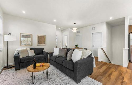 The Downtown Loft - Pet Friendly - NEW BUILD ADU - Foto 13
