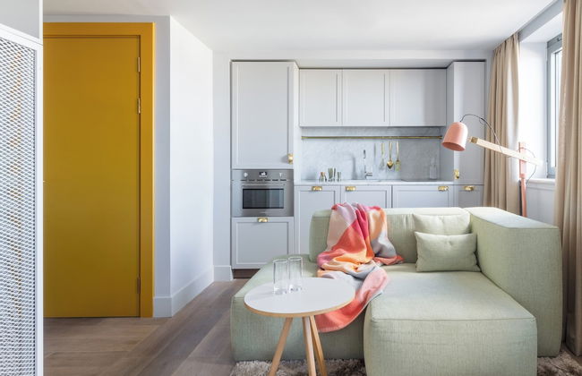 Eden Locke - Photo 47