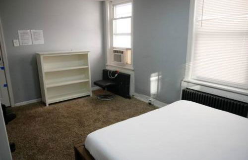 Clover 2900 - Apartment and Rooms with Private Bathroom near Washington Ave South Philly - Foto 14