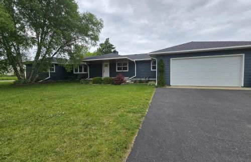 Minutes from it All - Foto 28