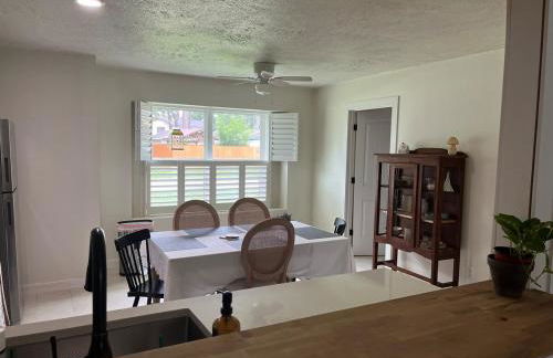 Charming House18 min IAH-TheWoodlands - Foto 31