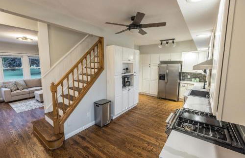 Lakeside Vineyard Farmhouse - Foto 10