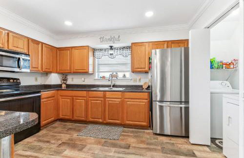 Port Sulphur Retreat with 2 Balconies and Arcade - Foto 7