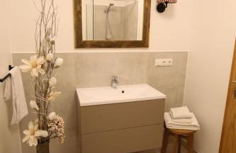 Aparthotel Deutscher Kaiser Ferienwohnungen - Foto 24