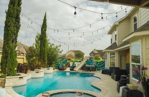 Serene 4BR Lux Home w Heated Spa Pool Massage Chair - Foto 2