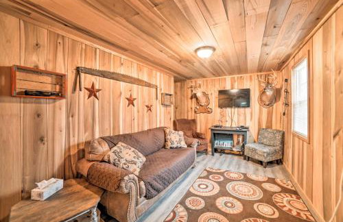 Remote Kentucky Cabin with Fire Pit and 2 Ponds - Foto 9