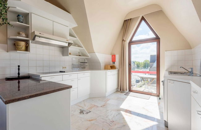 Apartment in Koksijde Near the Beach - Photo 9