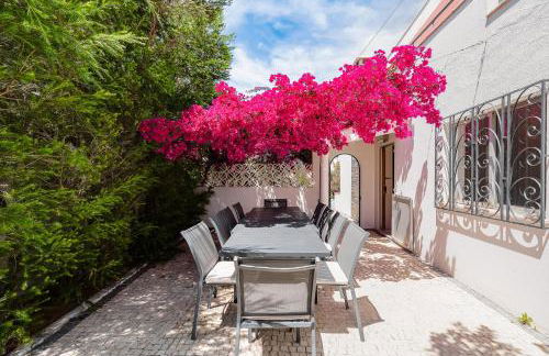 Deluxe 4BDR House W/ Pool by LovelyStay - Photo 31