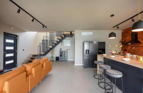 NEW Luxury Feel Good House by the Sea - Foto 48