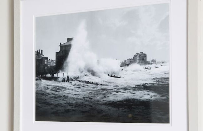 Panoramic sea Views in Beachfront apt w Balcony - Foto 13