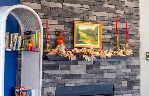 Deep Creek Retreat Hot Tub 85 inchTV all one level - Foto 52