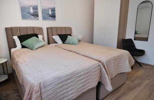 Villa Janie with a pool for up to 16 people - Photo 48