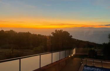 Sunset Paradise Villa with Heated Pool - Foto 41