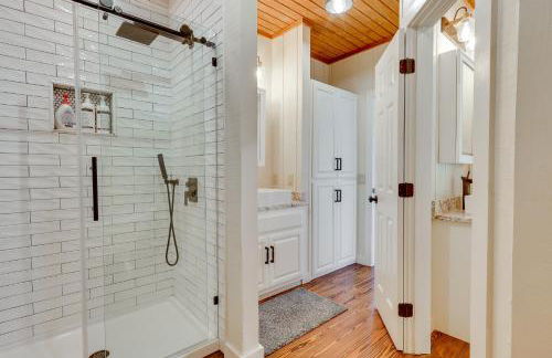 Spacious Alabama Retreat - Deck, Grill and Fire Pit! - Foto 15