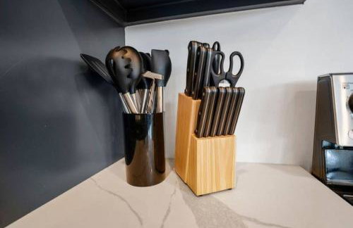 Comfy Studio With Private Parking Near Tx Med Ctr - Foto 10