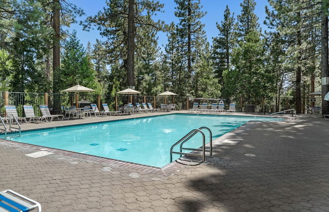 Enjoy Forest Views Retreat at Kingswood Village! - Photo 18