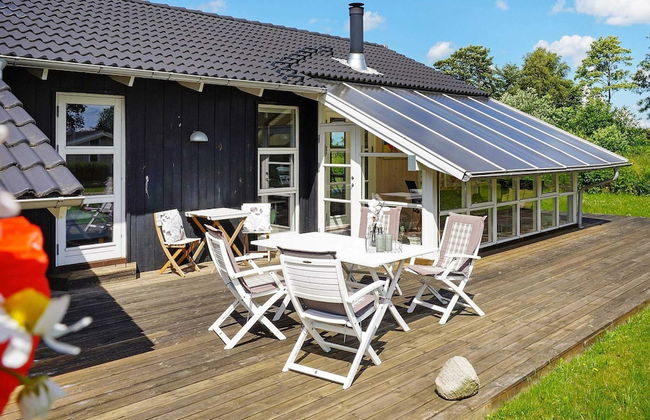 6 Person Holiday Home in Sjolund-by Traum - Foto 1