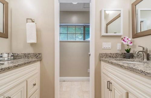 Luxury Holistic Oasis by Bayshore/Hyde Park/SoHo - Foto 47