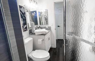 VEGAS GEM 4BDR KING BED Wifi GARAGE PRKNG - Foto 49