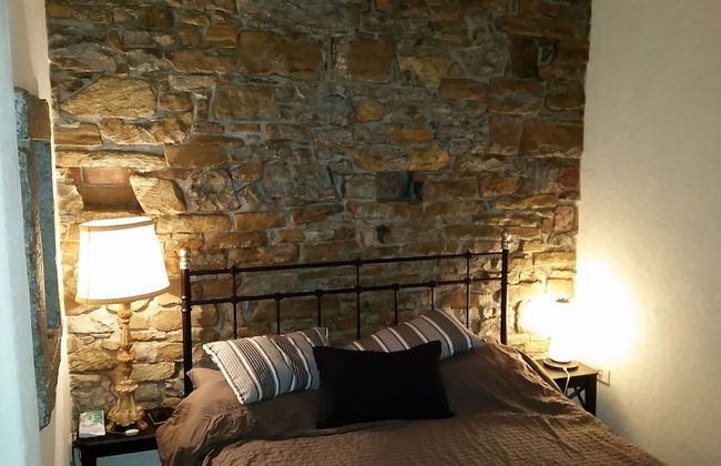 Monfort Apartments - Photo 3