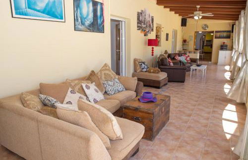 Casa Ana - delightful semi-detached villa with large swimming pool, tennis court and huge gardens plus Free wifi - Photo 11