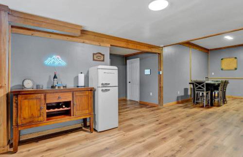 Serene & Fun Family Gem ~ Big Bass Lake Community! - Foto 28