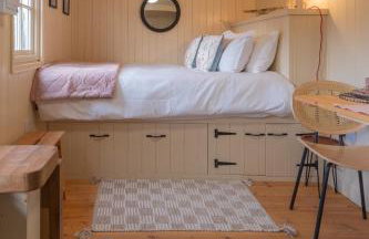 Shepherdshut-hot Tub-cotswolds-petfriendly - Photo 23