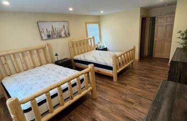 Majestic Cottage Estate with Indoor Heated Pool - Foto 27