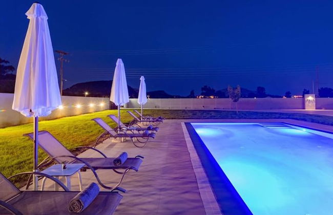 Nimar Luxury Villa - Private Swimming Pool - Foto 28