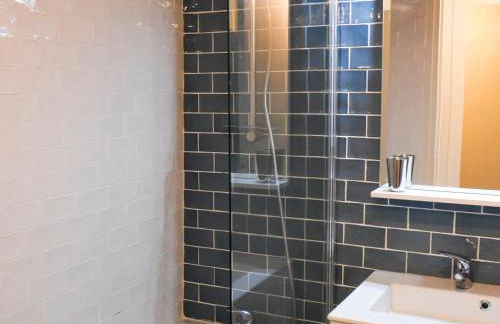 Appartement rénové face à la plage avec vue mer et WIFI - FR-1-418-214 - Foto 10