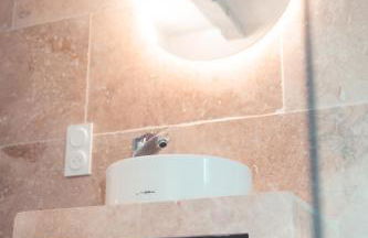 Le Nid dAigle - Spacieux logement sous les toits - Foto 5