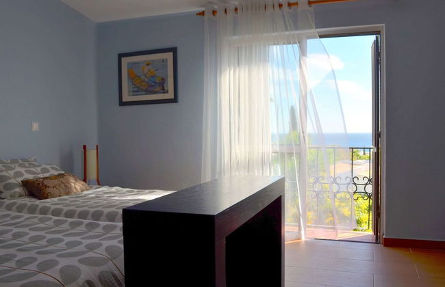 Attractive Apartment in Albufeira With sea View - Photo 2