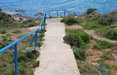 Rafina's PARADISE VIEW!!Walking access to the Port!!! Amazing Seaview!!!Steps from the Beach, 2 min walk!!WIFI 300Mbps! The Lux Seaside Retreat! - Foto 16