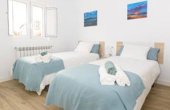 Apartamentos turísticos Praia de Seselle, terraza y jardín a un paso de la playa - Foto 2