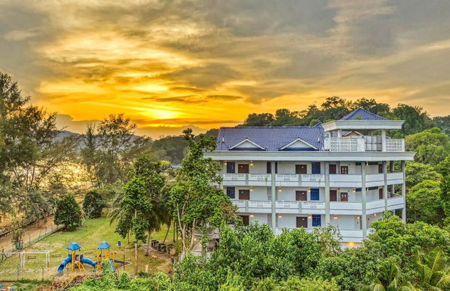 Long Sands Port Dickson - Photo 19