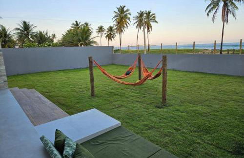 Piscina aquecida, 5 suítes e pé na areia com vista espetacular!! - Photo 54