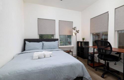 Fenced Yard - Fire Pit - Gated Parking - Workspace - Foto 31