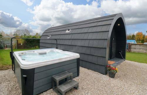 Bumblebee Glamping Pod - Foto 13