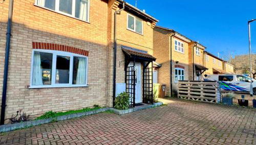 J&J stays 5 bedroom detached house in Peterborough with parking - Foto 4