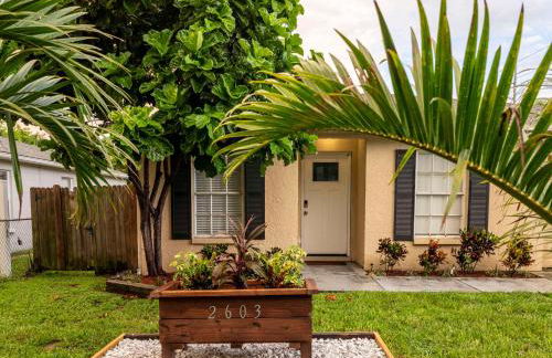 Upscale Ybor House with Outdoor Living Space - Photo 44