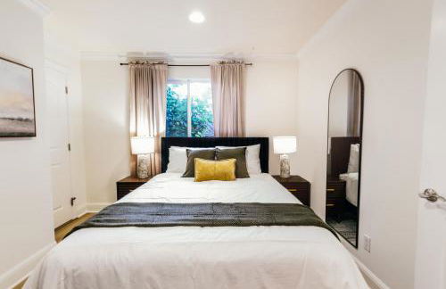 Serene Escape 2BD Private Patio & Firepit near Stanford - Foto 33