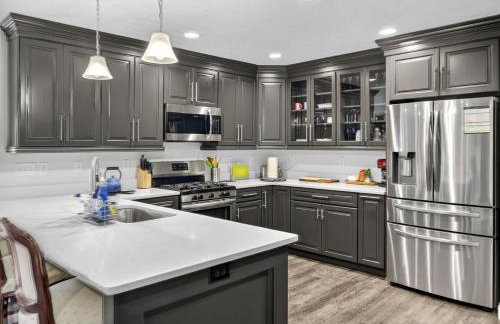 Family Mountain Escape w Private Suite Modern Comforts - Foto 25