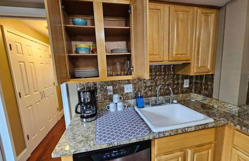 Two Story Queen Primary - Foto 12