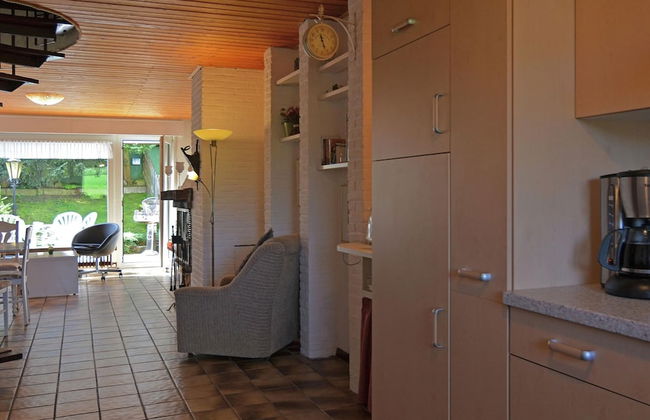 Cozy House with Terrace & Fireplace near Winterberg - Foto 9