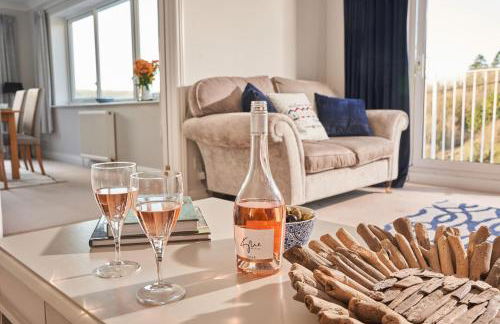 Port Side - Boutique Home with Outstanding River Views - Foto 10