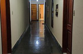 Apartamento, 2 quartos, claro, alto,garagem,piscina todo novinho mobiliado, coração do Fonseca - Foto 2