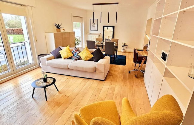 Bright 2 bedrooms flat w parking&balcont - Foto 16