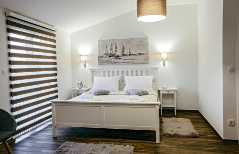 Nice Home In Donji Prolozac With Wifi - Foto 22