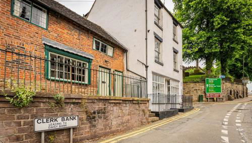 Carol's Cottage - Photo 2